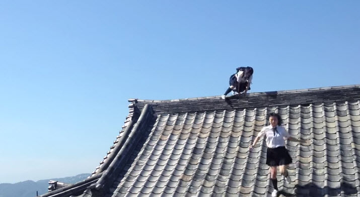 Nữ sinh Nhật Bản nhào lộn như Ninja