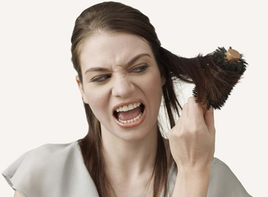 Chải tóc đúng cách, bạn đã biết chưa?