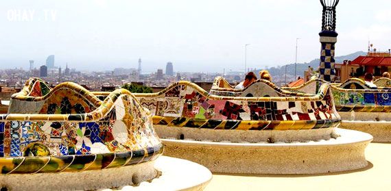 2015-04-30-1430413147-2866594-ParkGuell1.png