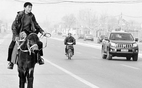 Chùm ảnh chế của dân mạng khi giá xăng lại tăng.