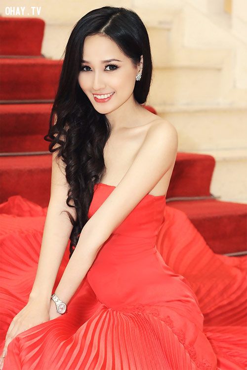 Hoa hậu Mai Phương Thúy
