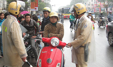 Các thói quen xấu trong giao tiếp bạn không nên tiếp tục