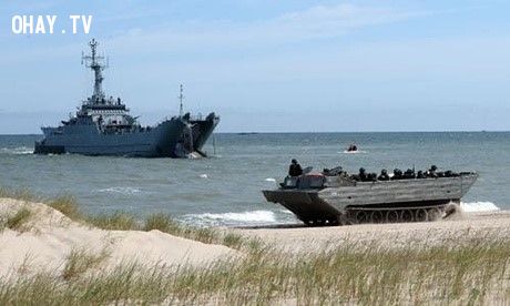 NATO dương oai với Nga qua các cuộc tập trận