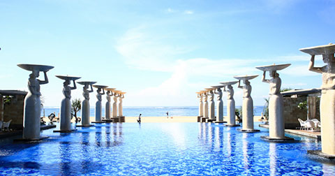 Top 10 những khách sạn xa hoa nhất ở thiên đường Bali, Indonesia .