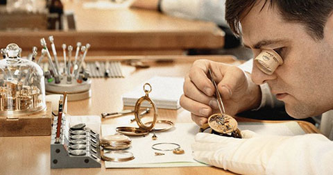 Bí mật đằng sau sự đắt đỏ của đồng hồ Rolex