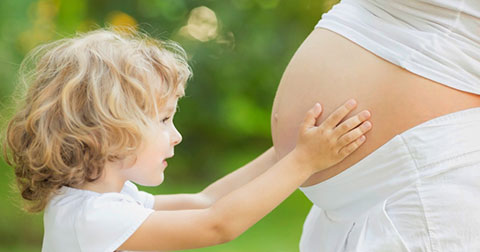 6 điều phụ nữ mang thai nên làm để giúp bé thông minh hơn