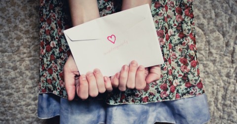 Khác biệt thú vị giữa Valentine đỏ, Valentine trắng, và Valentine đen