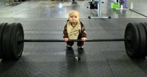 Khi các nhóc tì trổ tài làm người lớn