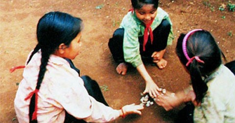 Cùng nhau liệt kê những kỷ niệm tuổi thơ mà bạn còn ghi nhớ