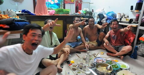 Làm thế nào để thức khuya, dậy sớm mà không mệt?