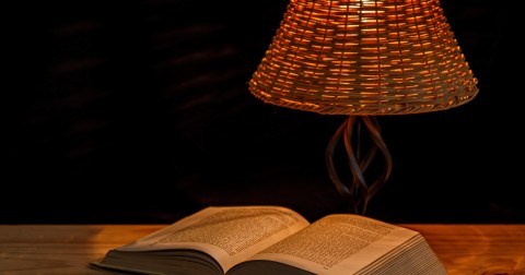 5 cách giúp bạn đọc yêu sách hơn