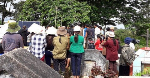Đừng im lặng: Có một đứa trẻ 11 tuổi vừa tự tử, thưa ông Giời