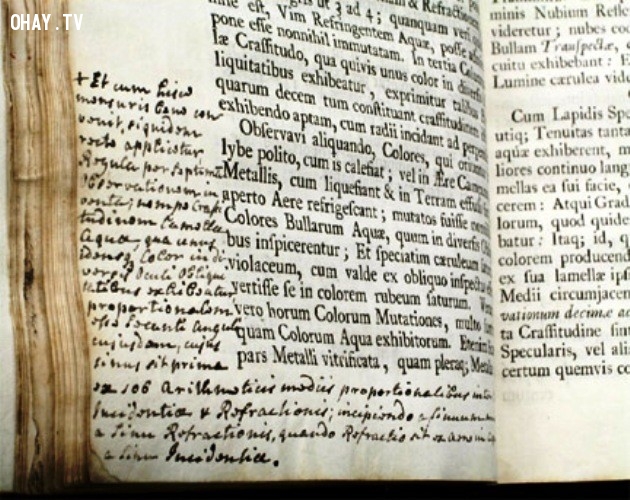 2. Newton viết ghi chú ngay trên cuốn sách 2. Newton viết ghi chú ngay trên cuốn sách ,ghi nhớ,isaac newton,nhà bác học