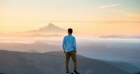 Tình yêu - thứ “vũ khí” duy nhất giúp bạn vượt qua mọi khó khăn trong đời