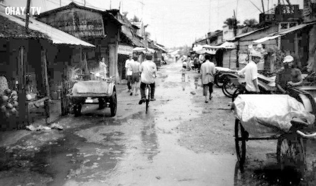 Bến xe lôi sát bến phà nhìn về hướng thị xã Bến xe lôi sát bến phà nhìn về hướng thị xã,Bến Tre xưa,Xứ dừa,hình xưa,ảnh cổ,ảnh lịch sử