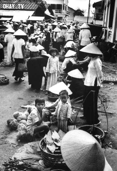 Một góc chợ ở Trúc Giang 1967 Một góc chợ ở Trúc Giang 1967,Bến Tre xưa,Xứ dừa,hình xưa,ảnh cổ,ảnh lịch sử
