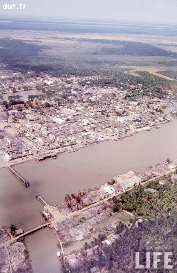Không ảnh cầu Cái Cối và cầu Bến Tre bị đánh sập trong chiến tranh 1968 Không ảnh cầu Cái Cối và cầu Bến Tre bị đánh sập trong chiến tranh 1968,Bến Tre xưa,Xứ dừa,hình xưa,ảnh cổ,ảnh lịch sử