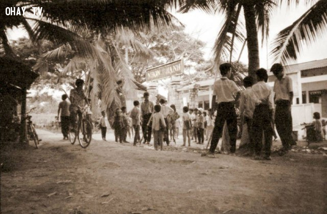 Trường tiểu học Nhơn Thạnh - khoảng 1990 Trường tiểu học Nhơn Thạnh - khoảng 1990,Bến Tre xưa,Xứ dừa,hình xưa,ảnh cổ,ảnh lịch sử