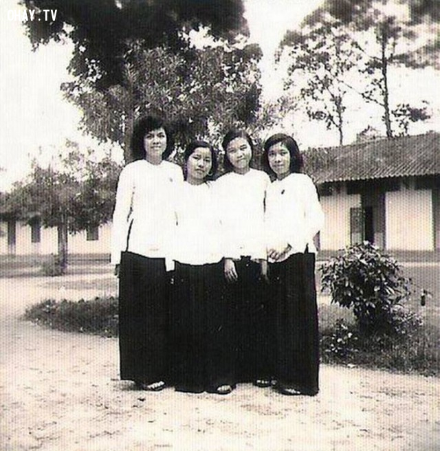 Sân trường Phan Thanh Giản Sân trường Phan Thanh Giản,Bến Tre xưa,Xứ dừa,hình xưa,ảnh cổ,ảnh lịch sử