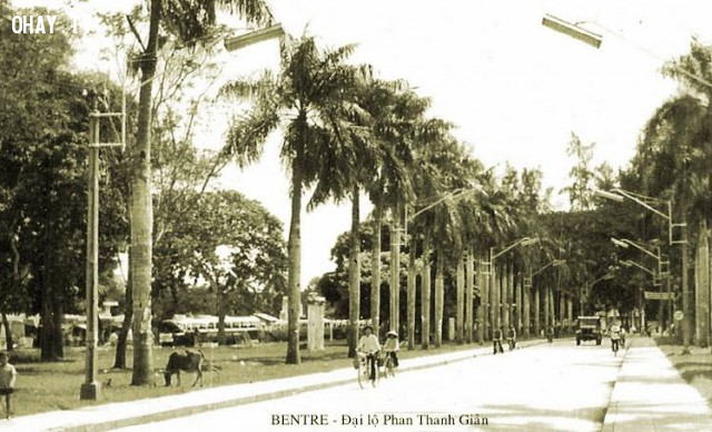Đại lộ Phan Thanh Giản (nay là đại lộ Đồng khởi), khoảng 1965 Đại lộ Phan Thanh Giản (nay là đại lộ Đồng khởi), khoảng 1965,Bến Tre xưa,Xứ dừa,hình xưa,ảnh cổ,ảnh lịch sử