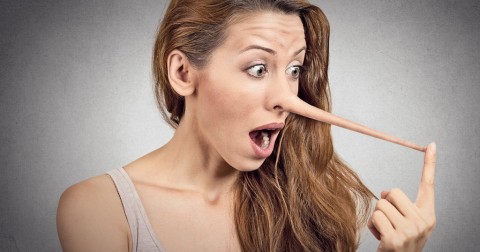 Ánh mắt giúp phát hiện nói dối? Đó cũng chỉ là lời nói dối