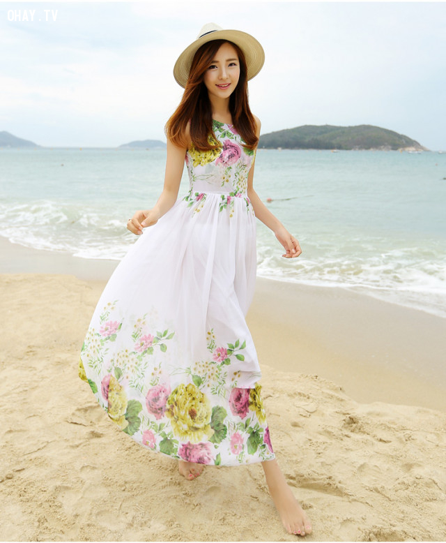 19+ Mẫu váy đầm maxi đi biển đẹp linh khi du lịch nghỉ dưỡng