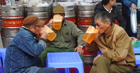 Lại chuyện bia, thịt chó và ấn đền trần