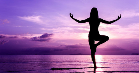 5 tư thế yoga đơn giản giúp bạn thư thái mỗi ngày