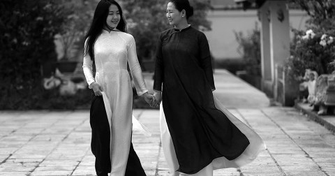 Nữ giám đốc dạy con gái cách tiêu tiền 'Đừng mua chiếc túi 300 đô mà trong đó không có gì cả'