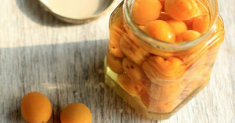 Cách làm mơ ngâm muối đường thơm mát chuẩn vị Bắc