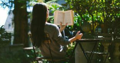 6 cuốn sách mọi cô gái nên đọc một lần trong đời