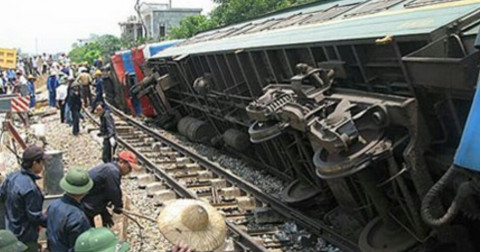 4 ngày 5 vụ tai nạn đường sắt nghiêm trọng