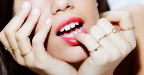 Ý nghĩa của những ngón tay đeo nhẫn mà bạn chưa biết