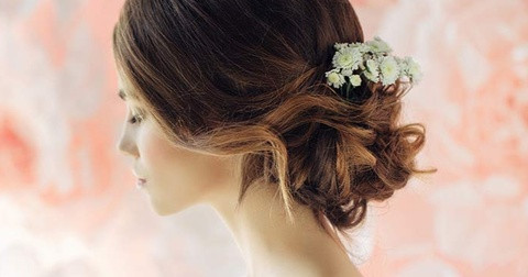 Gợi ý chọn kiểu tóc đẹp cho cô dâu