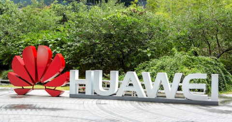 Huawei bị ảnh hưởng như thế nào khi liên quan đến chính phủ Trung Quốc?