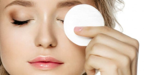Cách để trở nên xinh đẹp kể cả khi không Makeup: 10 lời khuyên từ siêu mẫu và chuyên gia