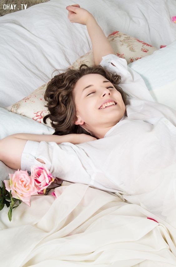 3. Hít thở sâu 3. Hít thở sâu,buổi sáng,thức dậy,ngủ dậy,khỏe mạnh,sảng khoái,lợi ích sức khỏe,sống khỏe